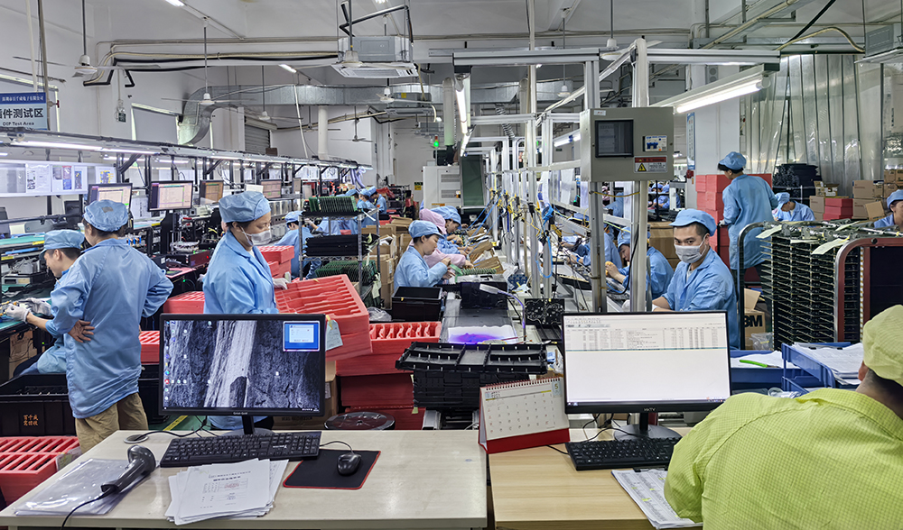 什么是SMT貼片加工？大型SMT貼片加工廠家圖